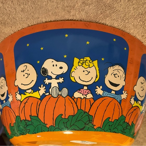 Peanuts Holiday Snoopy And Peanuts Gang Halloween Candy Dish Poshmark
